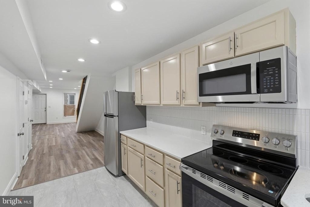 458 E Federal Street - Photo 1
