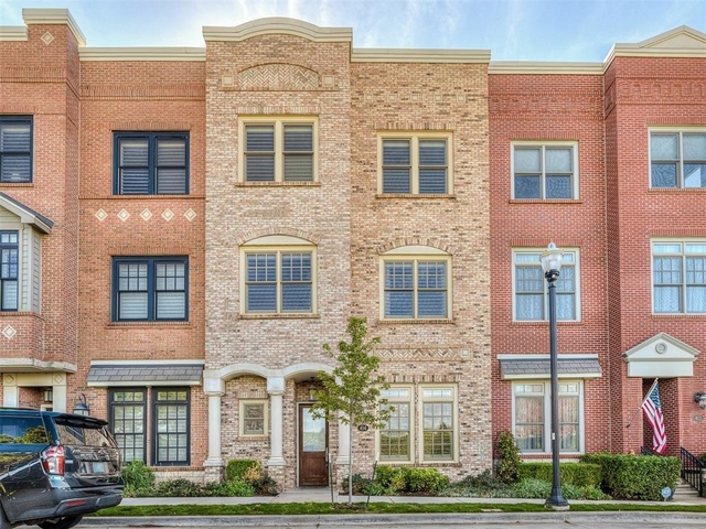 414 Ne 2nd Street - Photo 1
