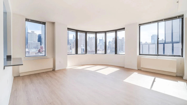 505 West 54th Street - Photo 1