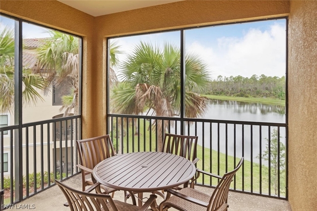 9731 Acqua Court - Photo 1