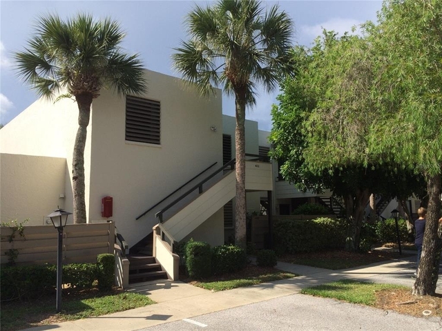 452 Palm Tree Drive - Photo 1