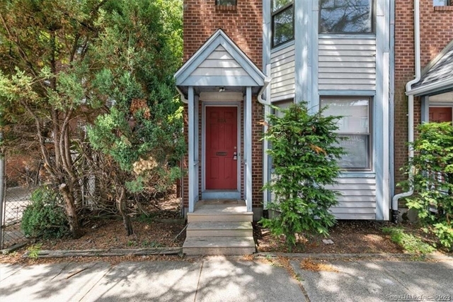 86 Howe Street - Photo 1