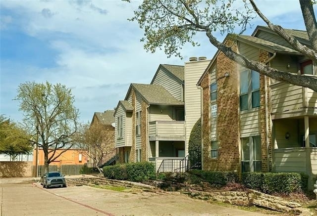 1614 Pecan Chase Circle - Photo 1