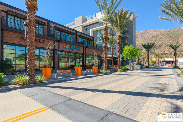 111 N Palm Canyon Drive - Photo 1