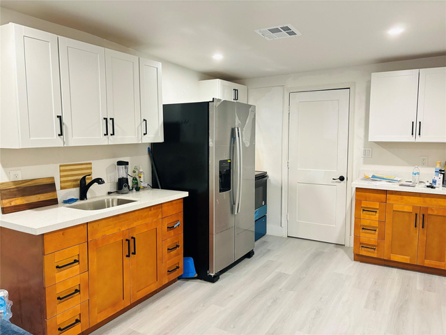 1116 W 32nd Street - Photo 1