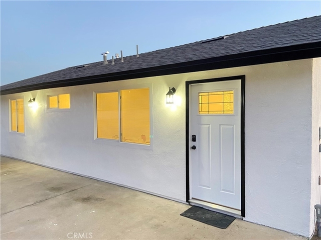 1548 N Lassen - Photo 1