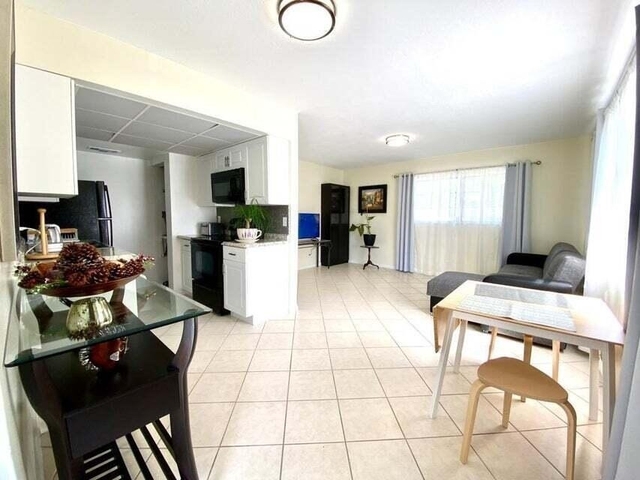 523 Se 20th Court - Photo 1