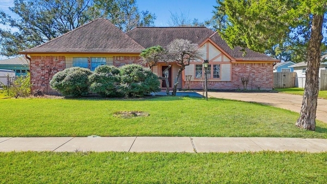 1006 Bolton Drive - Photo 1