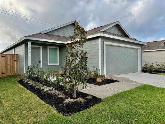 5003 Esperanza Terrace Drive - Photo 1