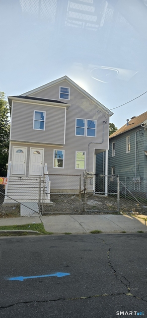 438 Park Street - Photo 1