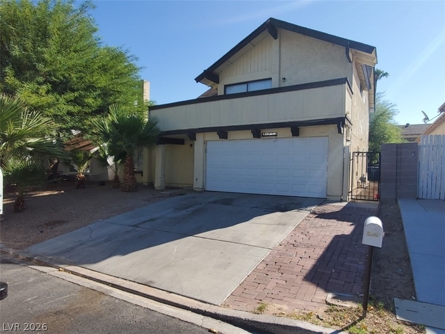 4760 Woodridge Road - Photo 1