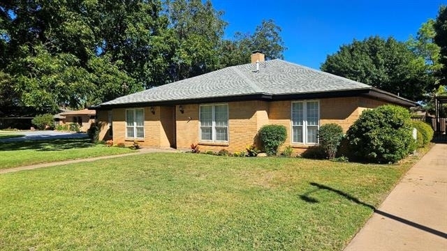 2418 Helena Circle - Photo 1