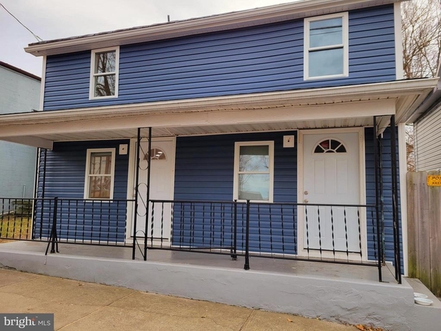 233 Kern Street - Photo 1