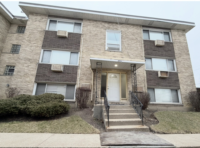 2033 W 111th Street - Photo 1