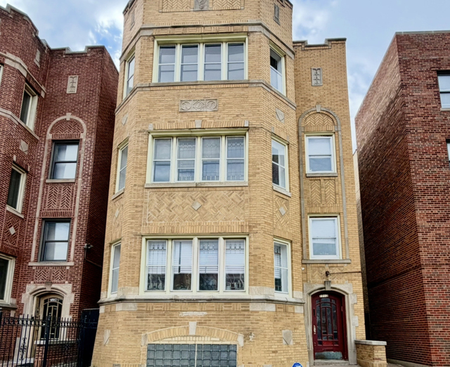 7712 S Jeffery Boulevard - Photo 1