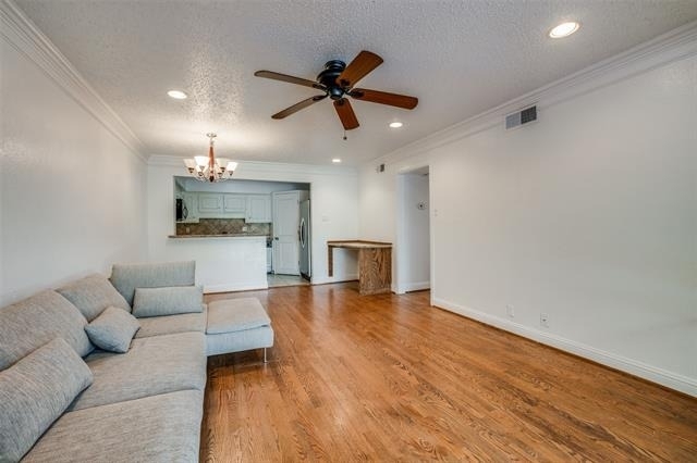 5325 Fleetwood Oaks Avenue - Photo 1