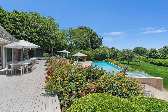 316 Deerfield Road - Photo 1