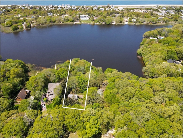 8415 Soundview Avenue - Photo 1