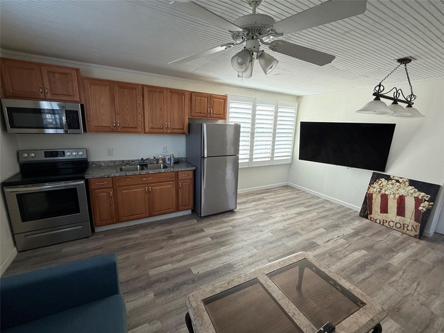 8 Bayvilla Street - Photo 1