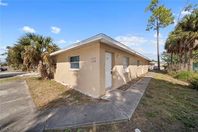 5537 10th Avenue - Photo 1