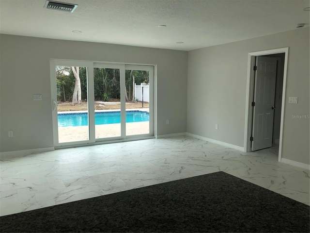 345 Parkland Avenue - Photo 1