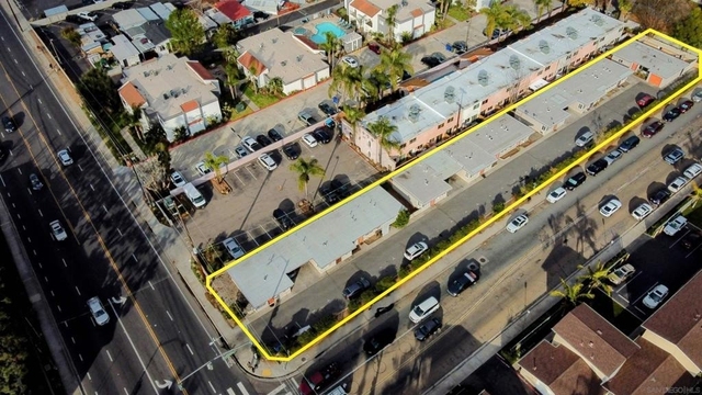 279 S Mollison Ave - Photo 1