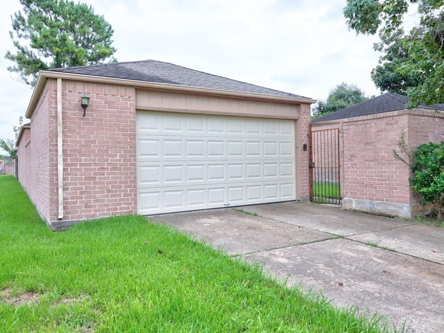 9203 Danforth Way - Photo 1