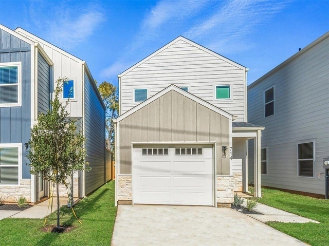 714 West Dallas Street - Photo 1