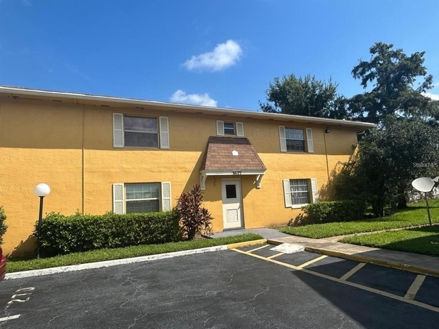 1627 W Oak Ridge Road - Photo 1
