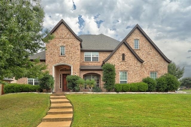 1043 Kenilworth Street - Photo 1