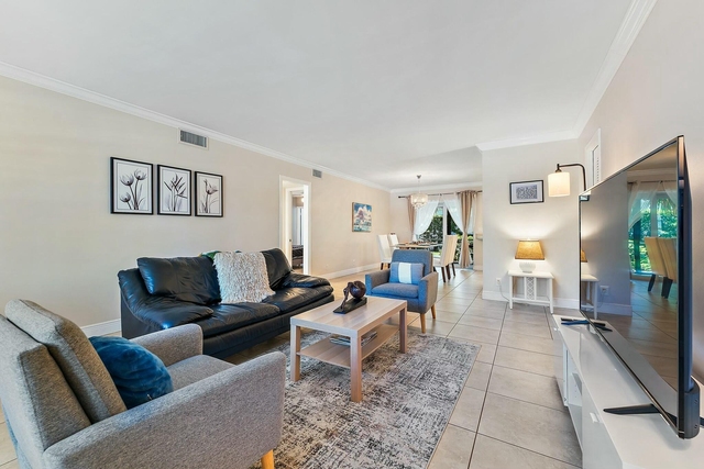 3036 Park Avenue - Photo 1