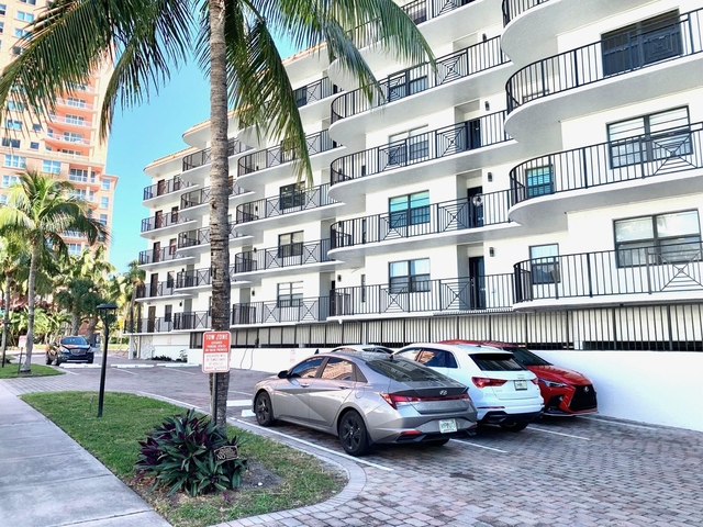 2029 N Ocean Boulevard - Photo 1