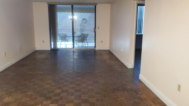 1400 Saint Charles Place - Photo 1