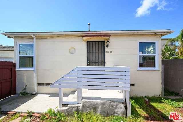 4430 W 134th Street - Photo 1