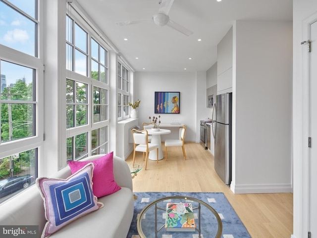 819 Poplar Street - Photo 1