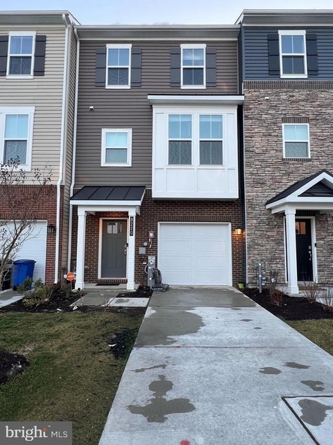 8220 Longford Road - Photo 1