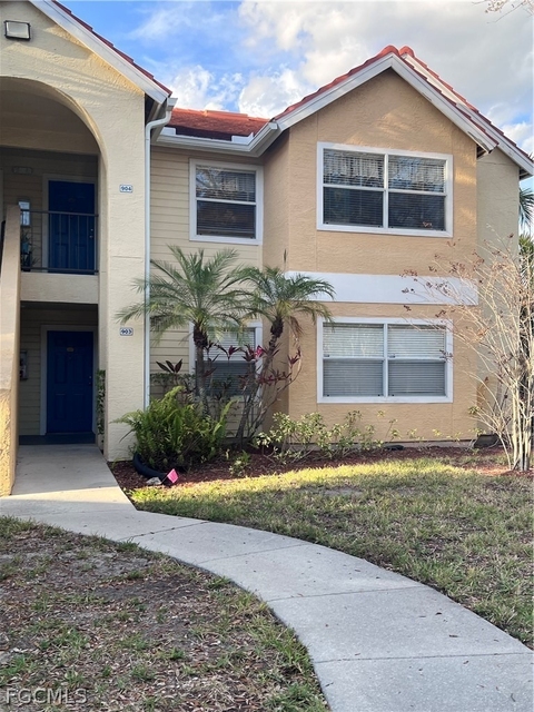 12571 Equestrian Circle - Photo 1