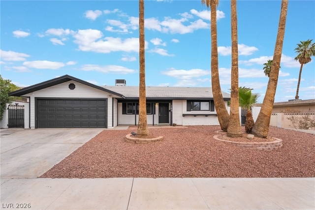 3992 Chinchilla Avenue - Photo 1