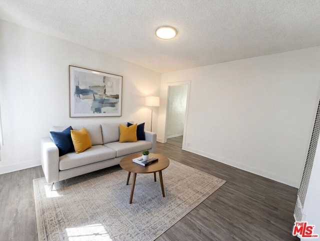 2621 Magnolia Avenue - Photo 1