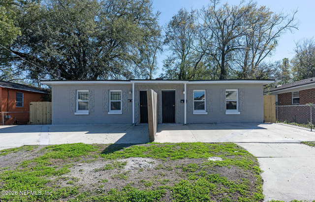 2036 W 11th Street - Photo 1