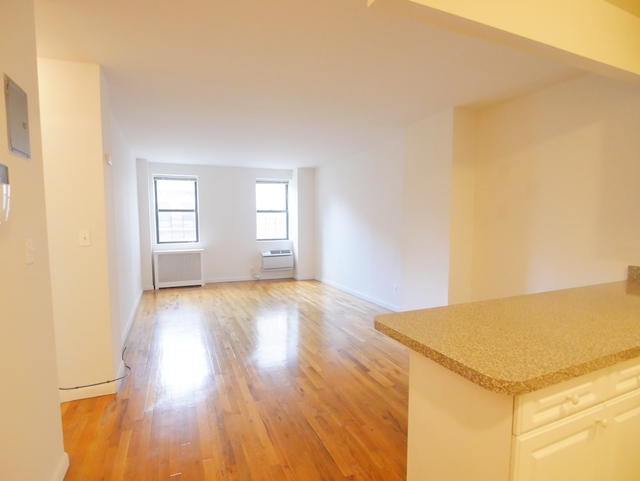 440 East 88th Street - Photo 1