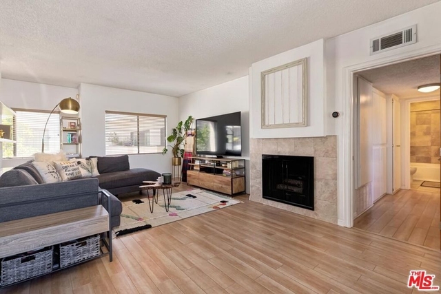 5805 Whitsett Avenue - Photo 1