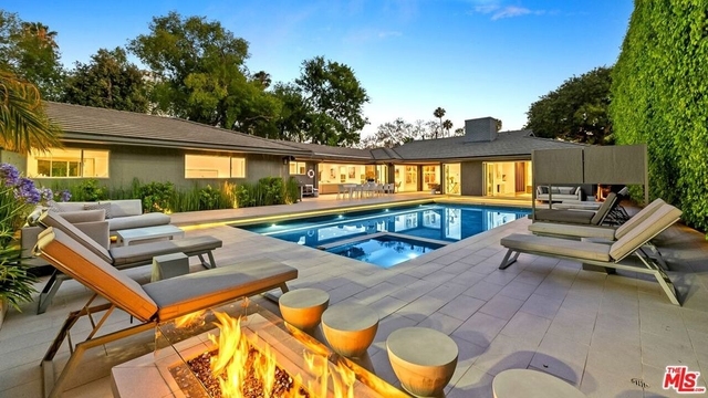 602 N Whittier Drive - Photo 1