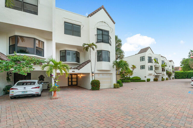 170 Celestial Way - Photo 1