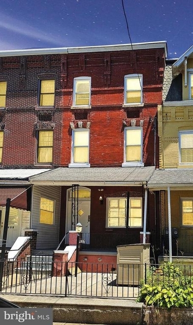 637 N 32nd Street - Photo 1