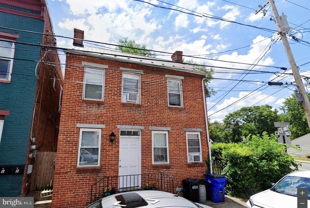 480 W South Street - Photo 1