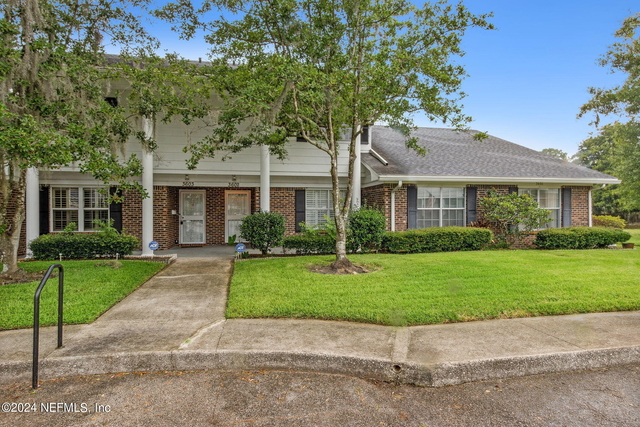 9252 San Jose Boulevard - Photo 1