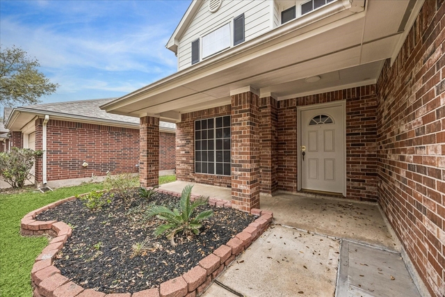5606 Cozy Terrace Lane - Photo 1
