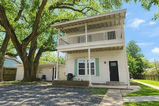 511 W Cleveland Street - Photo 1