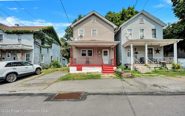 630 E Lackawanna Avenue - Photo 1